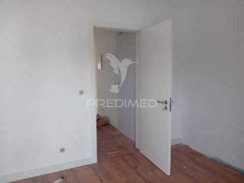 Apartamento t2 amadora venda nova recuperada