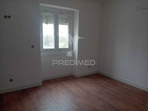 Apartamento t2 amadora venda nova recuperada