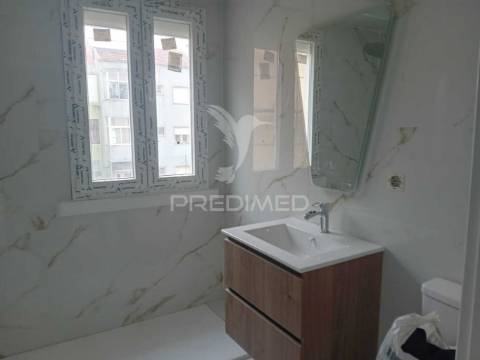 Apartamento t2 amadora venda nova recuperada