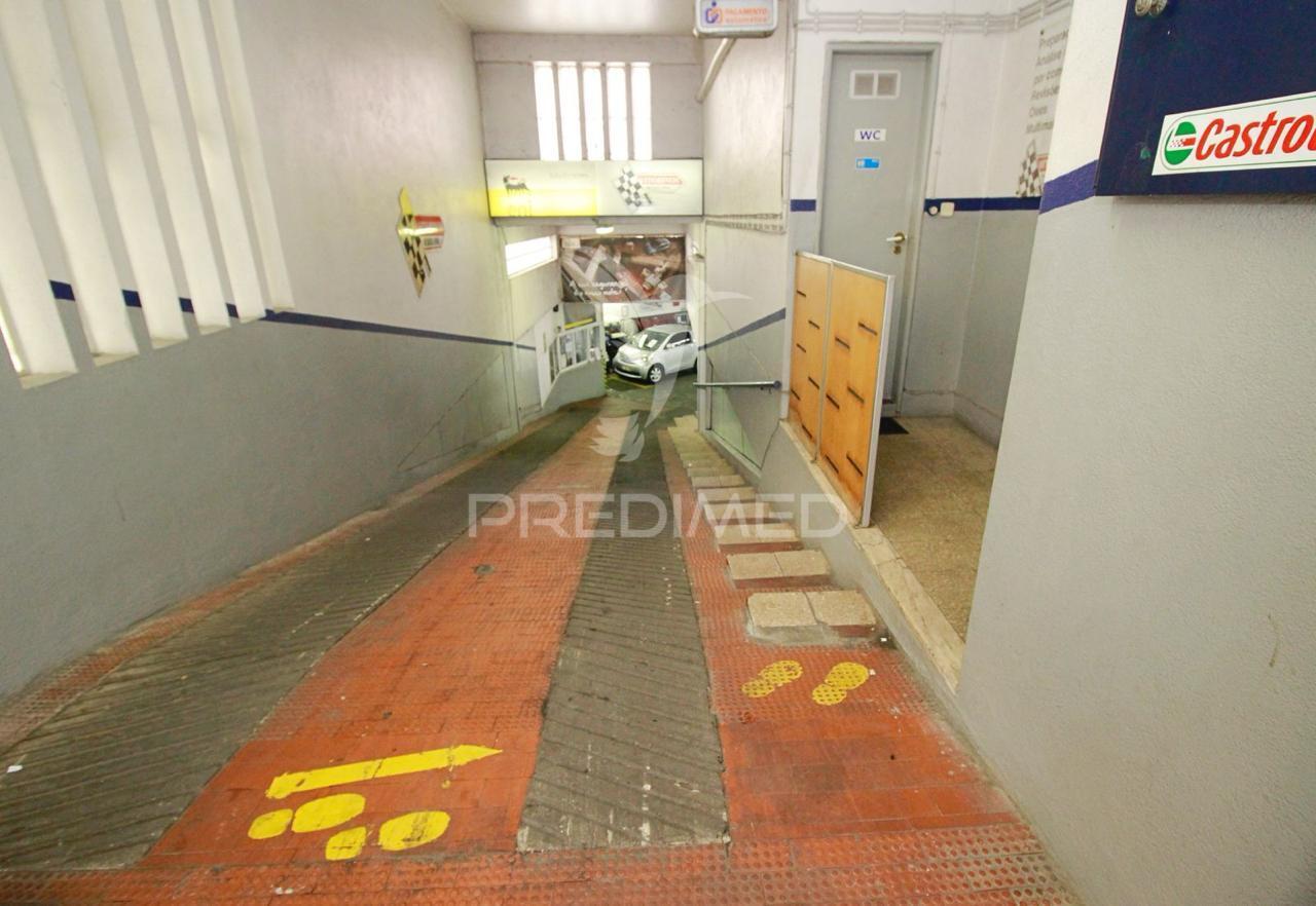 Armazém / espaço comercial à venda – amadora (venteira)