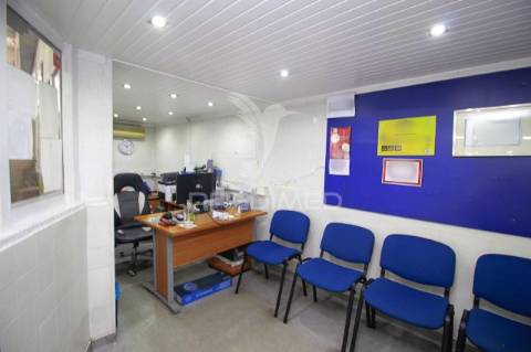 Armazém / espaço comercial à venda – amadora (venteira)