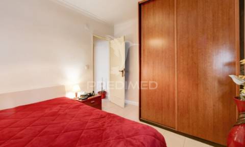 T1 excelente localização.