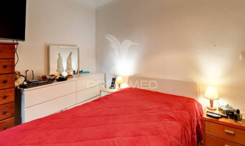 T1 excelente localização.