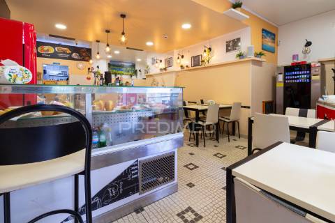 Restaurante em almada- totalmente equipado - 155.900 eur