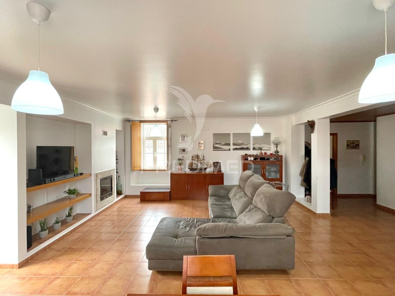 Apartamento t4 duplex em santiago do cacém