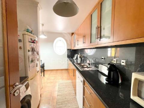 Apartamento t4 duplex em santiago do cacém