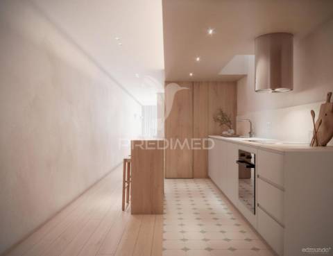 Moradia para restauro - com projeto aprovado