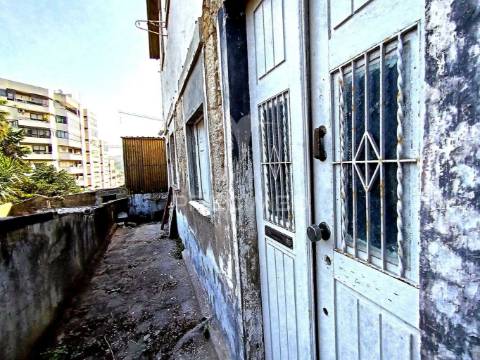 2 moradias para recuperar - freixo