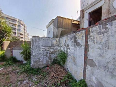 2 moradias para recuperar - freixo