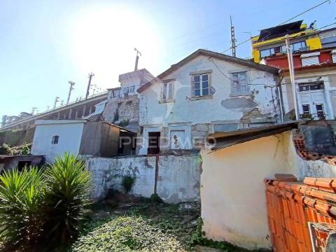 2 moradias para recuperar - freixo