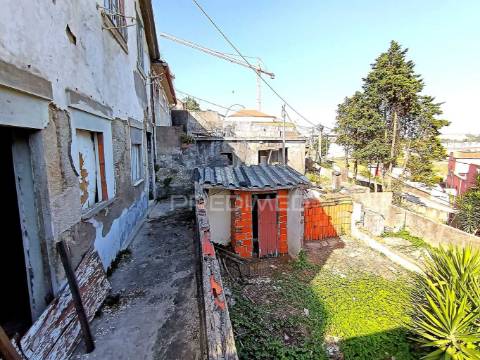 2 moradias para recuperar - freixo