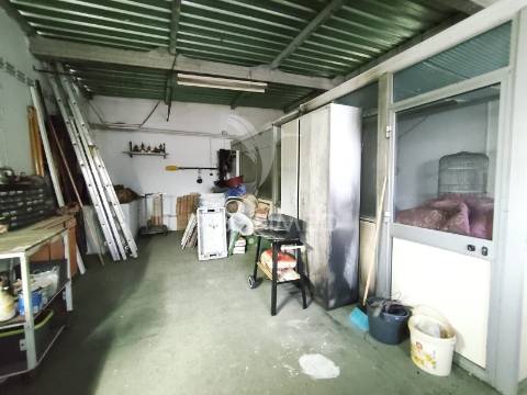 Moradia t2 com garagem, bairro do areias, montijo