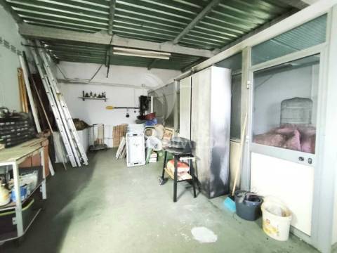 Moradia t2 com garagem, bairro do areias, montijo