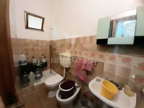 Moradia t2 com garagem, bairro do areias, montijo