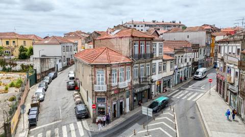 Prédio com projeto aprovado para obras