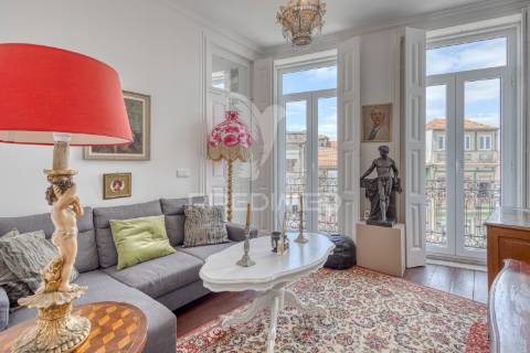 Prédio com projeto aprovado para obras