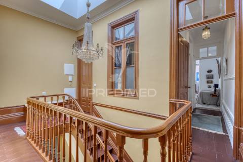 Prédio com projeto aprovado para obras