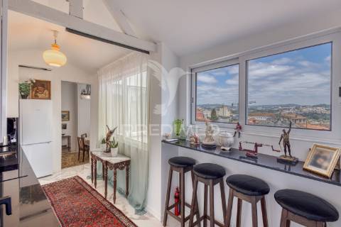 Prédio com projeto aprovado para obras