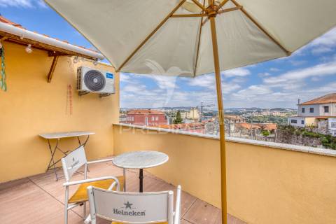 Prédio com projeto aprovado para obras