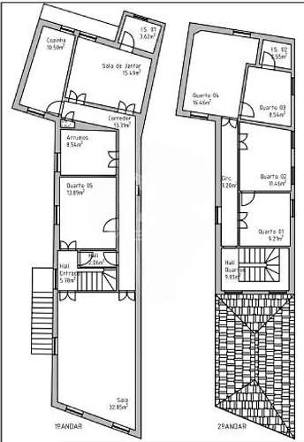 Moradia de 3 pisos para renovar no candal