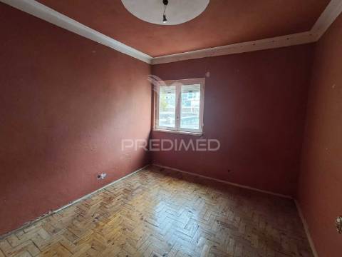 Apartamento t3 laranjeiro, almada