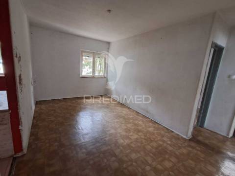 Apartamento t3 laranjeiro, almada