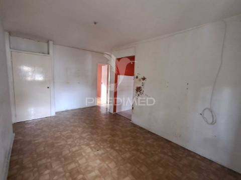 Apartamento t3 laranjeiro, almada