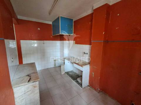 Apartamento t3 laranjeiro, almada