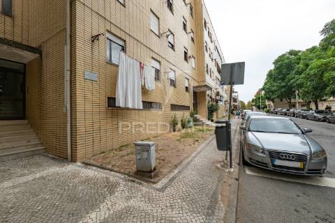 Garagem/armazém- maximinos, braga