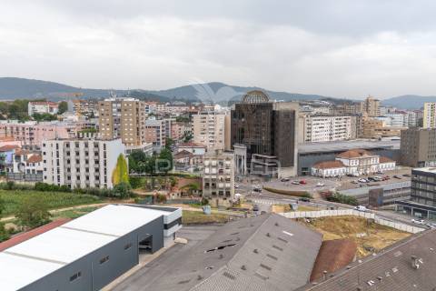 Garagem/armazém- maximinos, braga