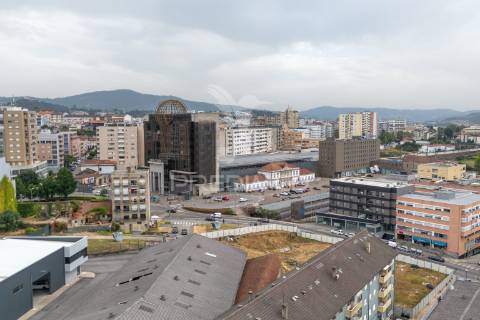 Garagem/armazém- maximinos, braga