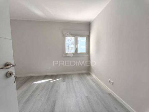 Apartamento t3 remodelado