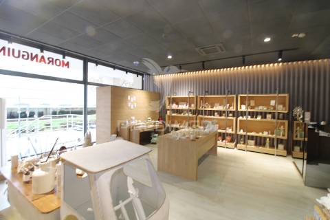 Trespasse loja moranguinho no centro da maia