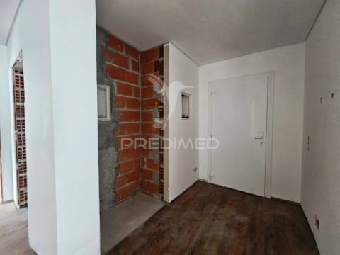 Moradia isolada t3, c/piscina e box, qta. marquesa - q. anjo