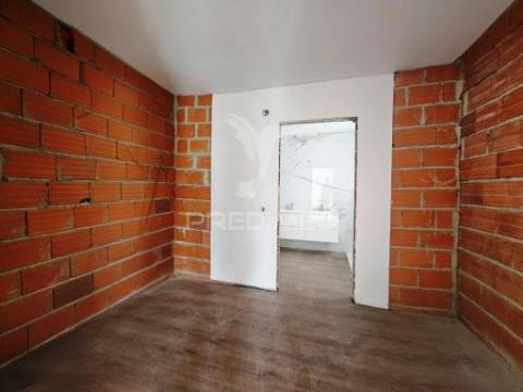 Moradia isolada t3, c/piscina e box, qta. marquesa - q. anjo