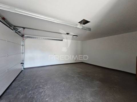 Moradia isolada t3, c/piscina e box, qta. marquesa - q. anjo