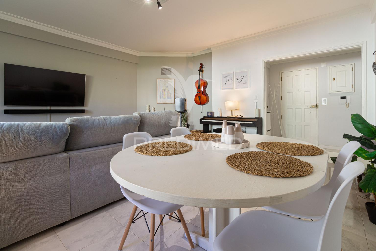 T2 cacém – rés-do-chão alto perto de transportes, escolas e comércio local