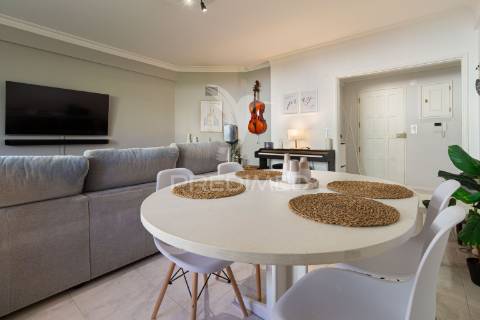 T2 cacém – rés-do-chão alto perto de transportes, escolas e comércio local