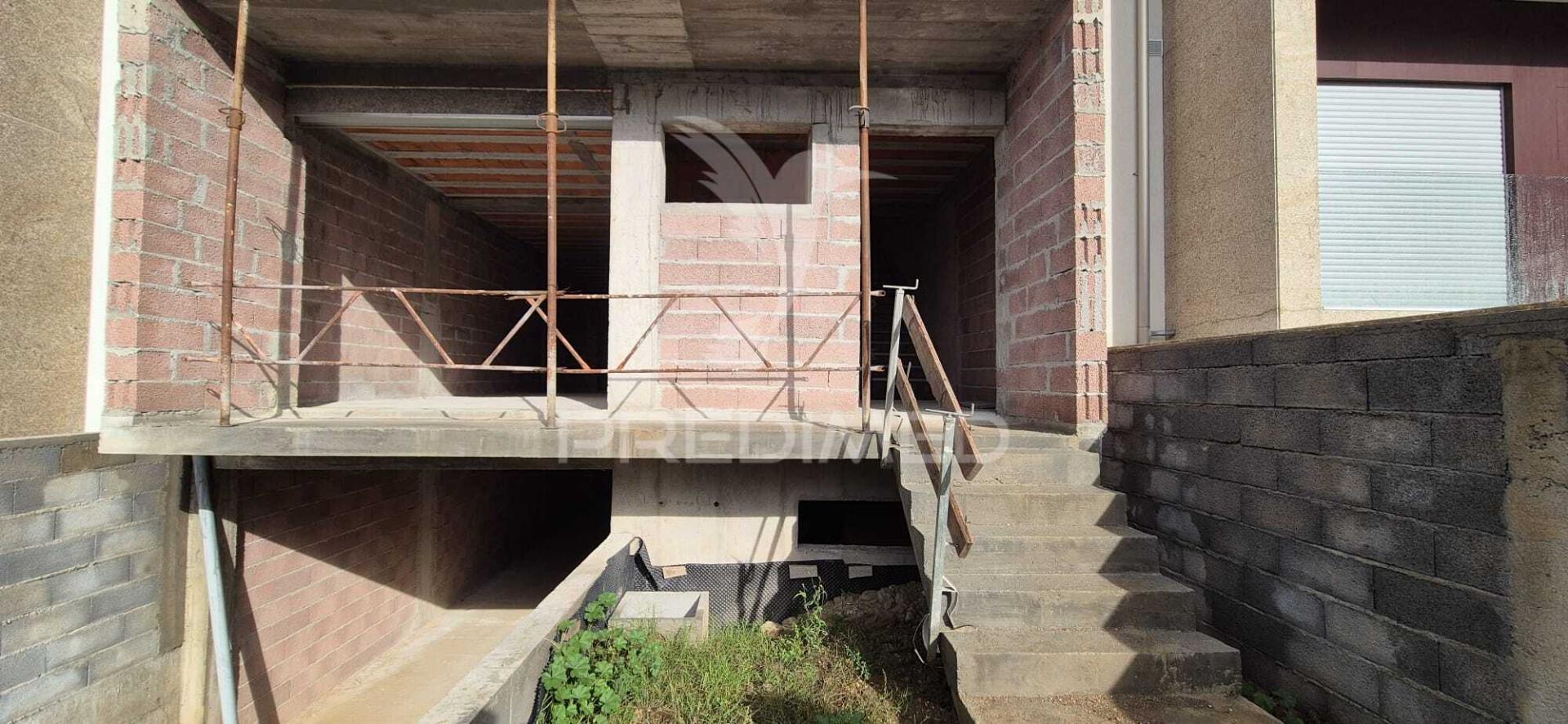 Moradia t3 em lamaçães