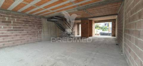 Moradia t3 em lamaçães