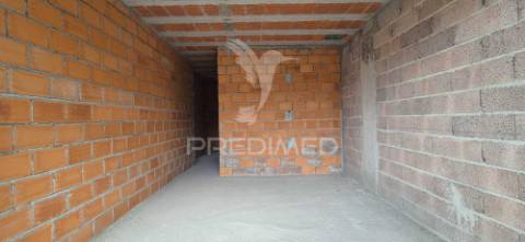 Moradia t3 em lamaçães