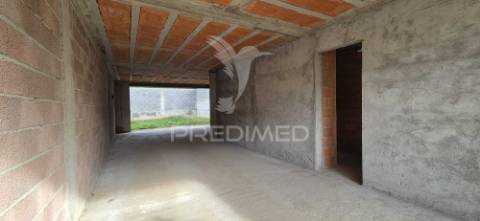 Moradia t3 em lamaçães