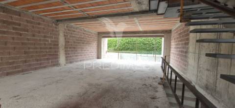 Moradia t3 em lamaçães