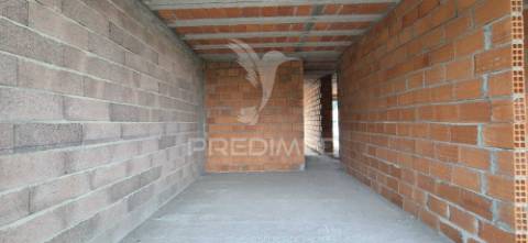 Moradia t3 em lamaçães