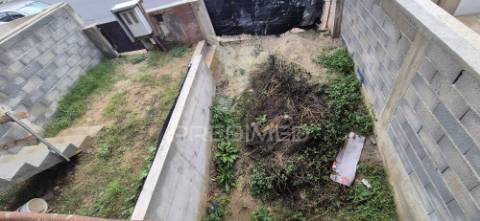 Moradia t3 em lamaçães