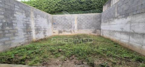 Moradia t3 em lamaçães