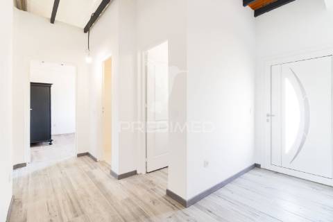 Moradia térrea em quintinha no pinhal novo