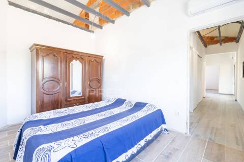 Moradia térrea em quintinha no pinhal novo