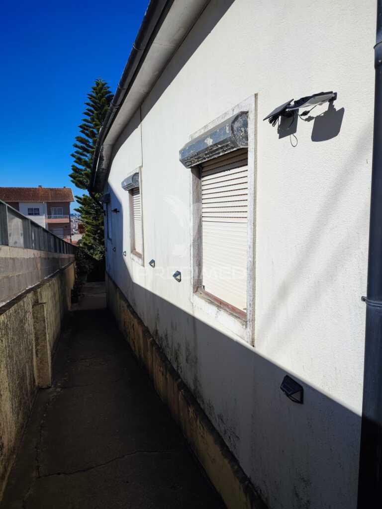 Moradia t4 com anexo + segunda moradia térrea | fânzeres – oportunidade para 2 famílias!