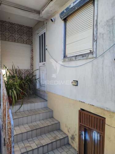 Moradia t4 com anexo + segunda moradia térrea | fânzeres – oportunidade para 2 famílias!